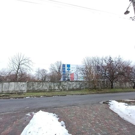 Дом С Удобствами, Возле 3 Городской Больницы Czerkasy Zewnętrze zdjęcie